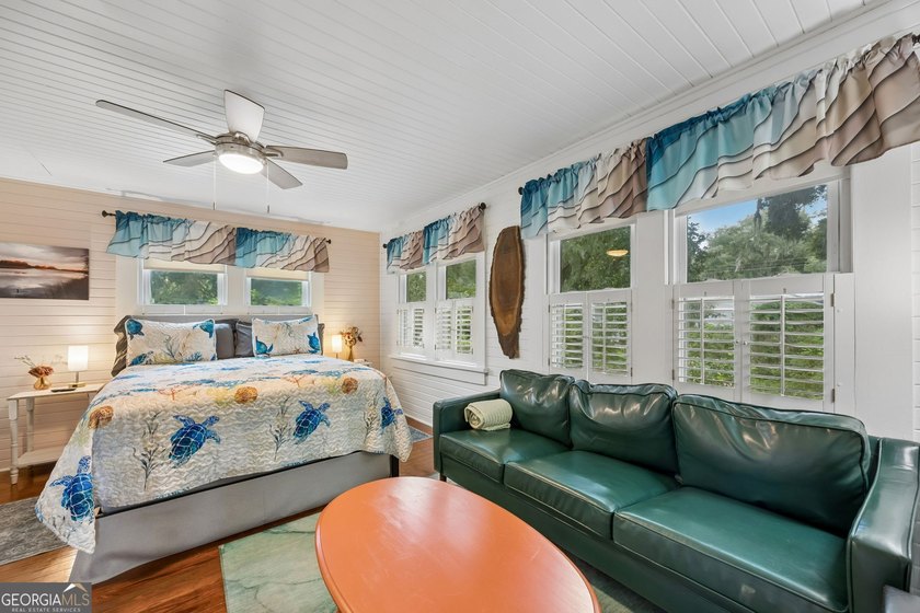 Charming cottage in downtown St. Marys featuring character - photo 21