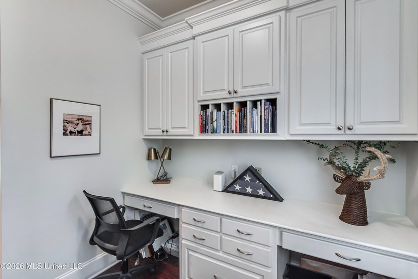 Welcome to this beautifully maintained traditional residence in - photo 30