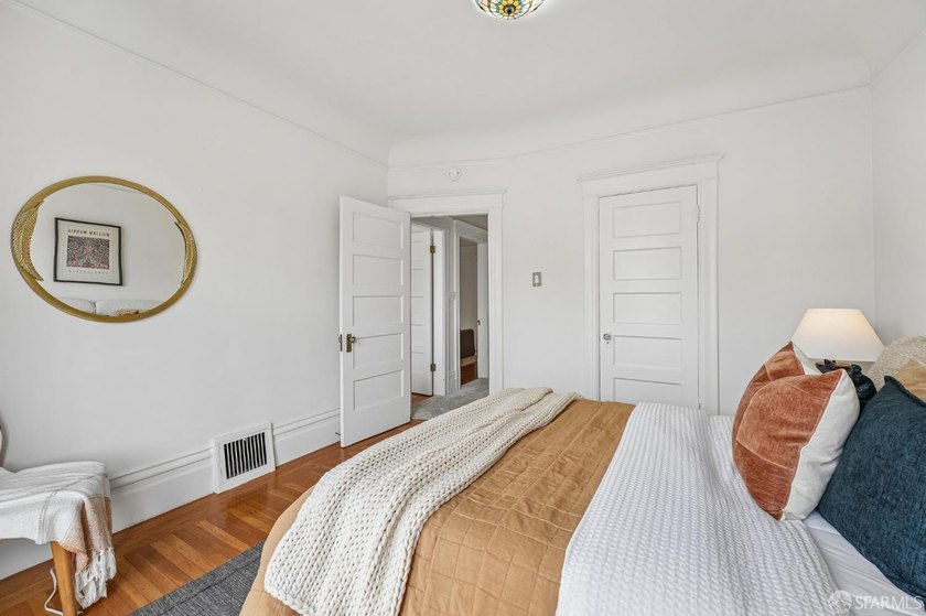 Presidio Heights at its finest! This spacious three-bedroom - photo 30