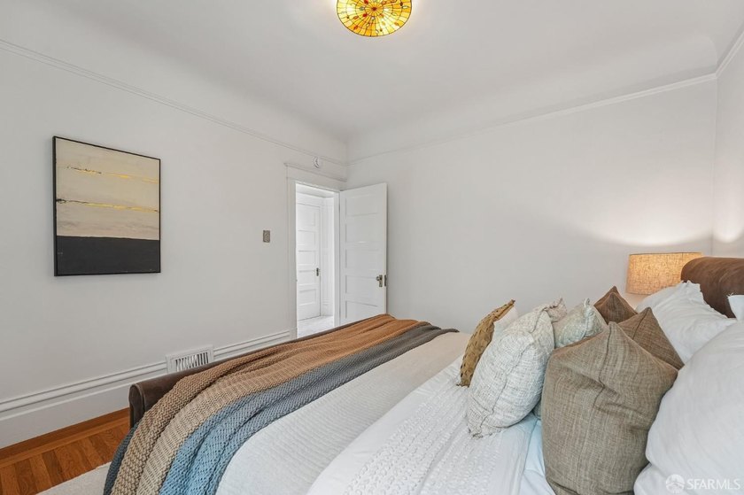 Presidio Heights at its finest! This spacious three-bedroom - photo 33