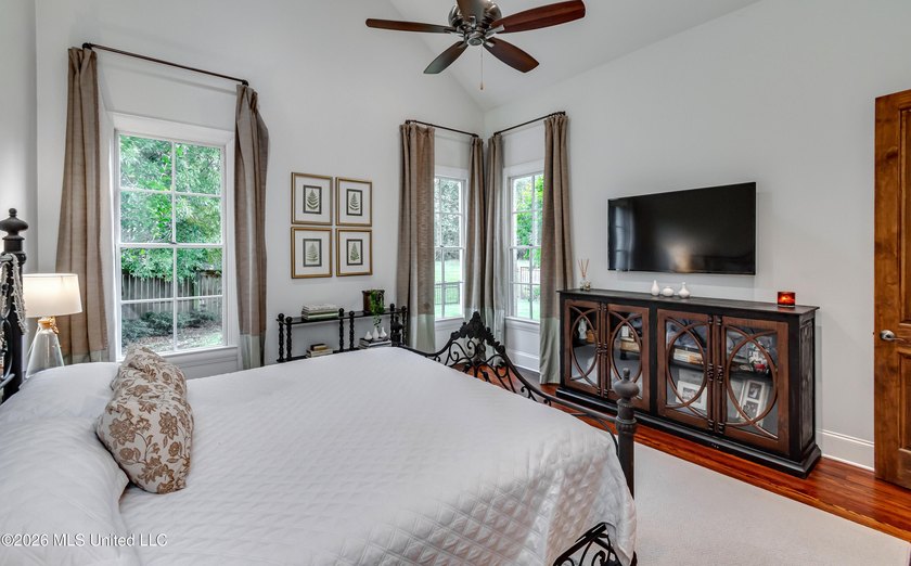 Welcome to this beautifully maintained traditional residence in - photo 34