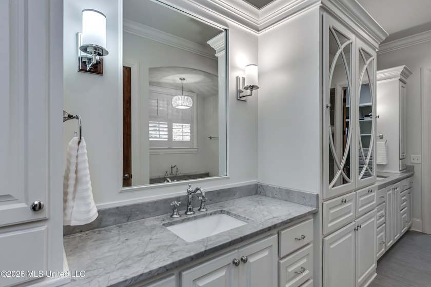 Welcome to this beautifully maintained traditional residence in - photo 35
