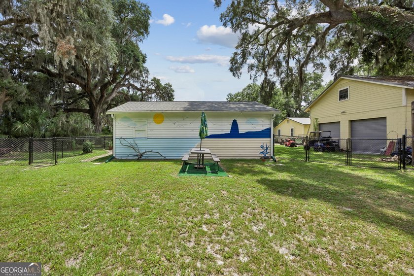 Charming cottage in downtown St. Marys featuring character - photo 36