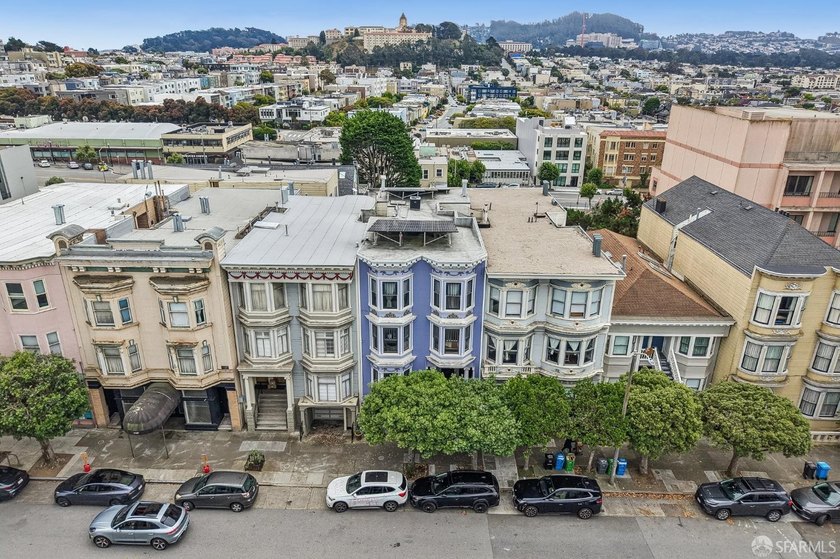 Presidio Heights at its finest! This spacious three-bedroom - photo 48