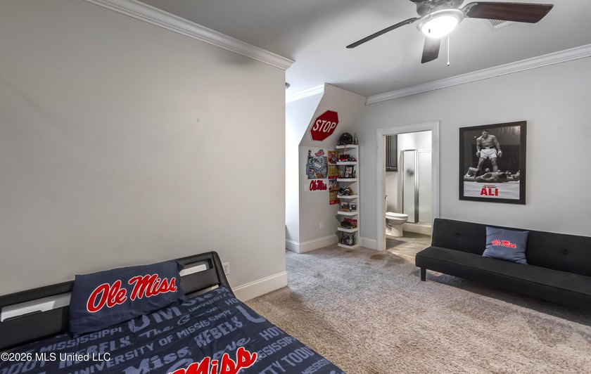 Welcome to this beautifully maintained traditional residence in - photo 50