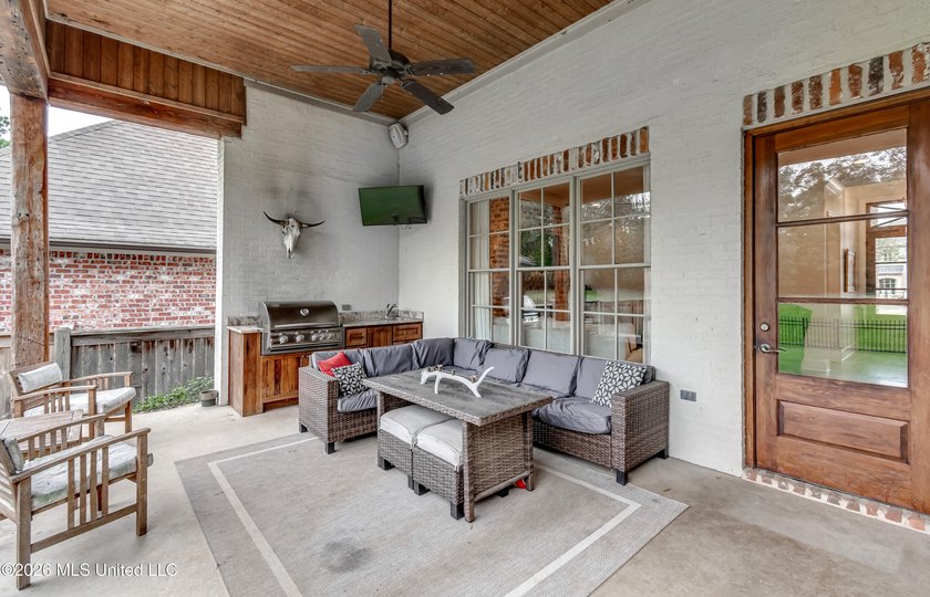 Welcome to this beautifully maintained traditional residence in - photo 58