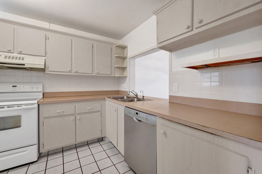Experience resort-style living in this spacious 2-bedroom - photo 10