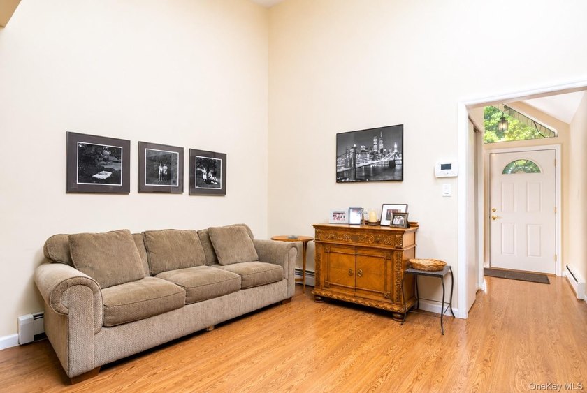 Located on a cul-de-sac in desirable Mount Sinai, this charming - photo 8