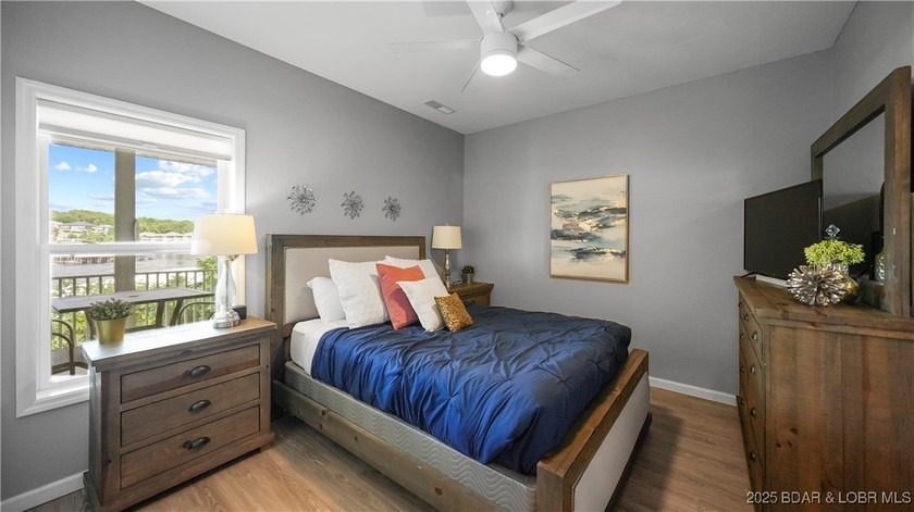 Welcome to this stunning 3 Bed/3 Bath top-floor condo at the - photo 24