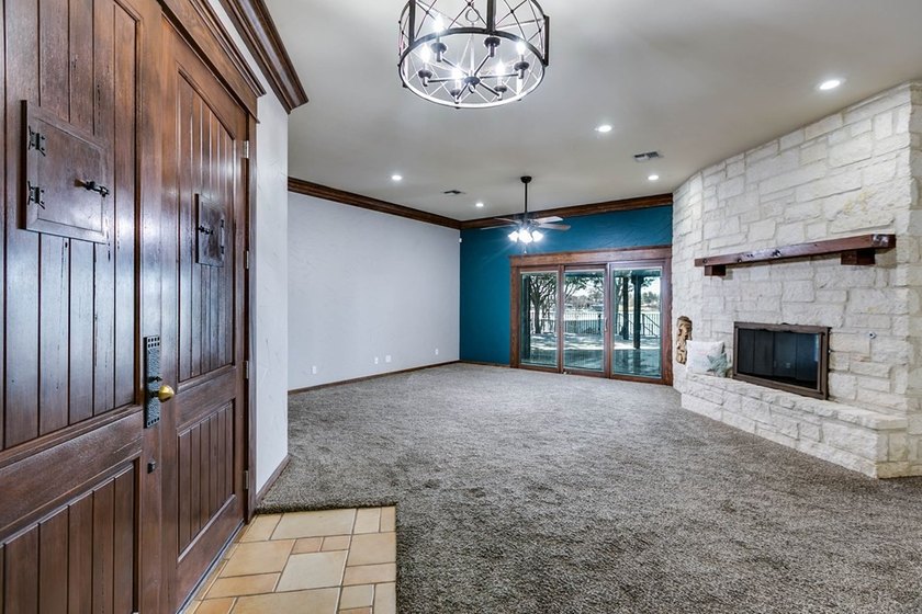 Discover the epitome of waterfront luxury living with this - photo 31