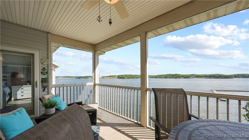 Welcome to this stunning 3 Bed/3 Bath top-floor condo at the - photo 33