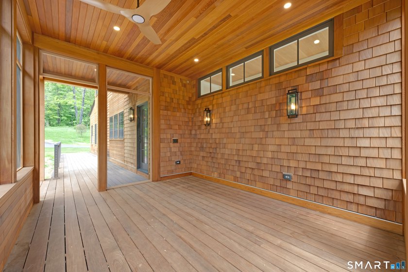 Extraordinary Waterfront Estate. Set on an exceptional 5.5-acre - photo 34