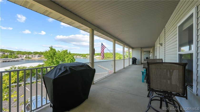 Welcome to this stunning 3 Bed/3 Bath top-floor condo at the - photo 36