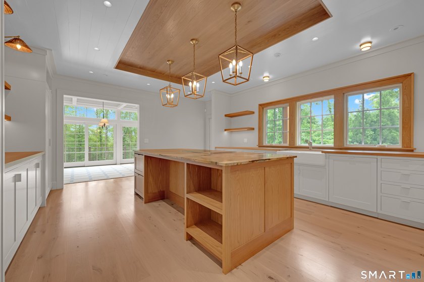 Extraordinary Waterfront Estate. Set on an exceptional 5.5-acre - photo 36
