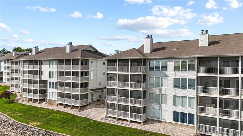 Welcome to this stunning 3 Bed/3 Bath top-floor condo at the - photo 42