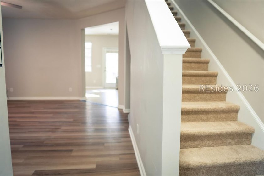 Bright, spacious, and move-in ready, this 4-bedroom, 3-bath home - photo 7
