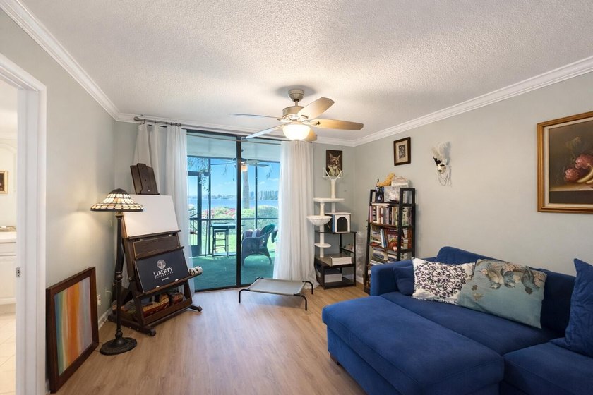 Income-producing opportunity with a tenant in place through - photo 4