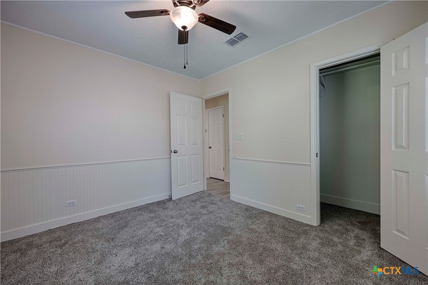 Welcome home to 903 N. Glendale Street in the heart of - photo 14