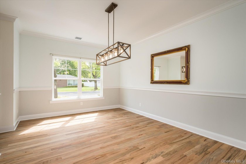Stunning New Construction Offering Exceptional Craftsmanship &amp; - photo 21