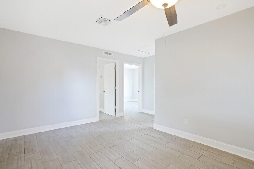 Rare opportunity to own a versatile investment property in the - photo 23