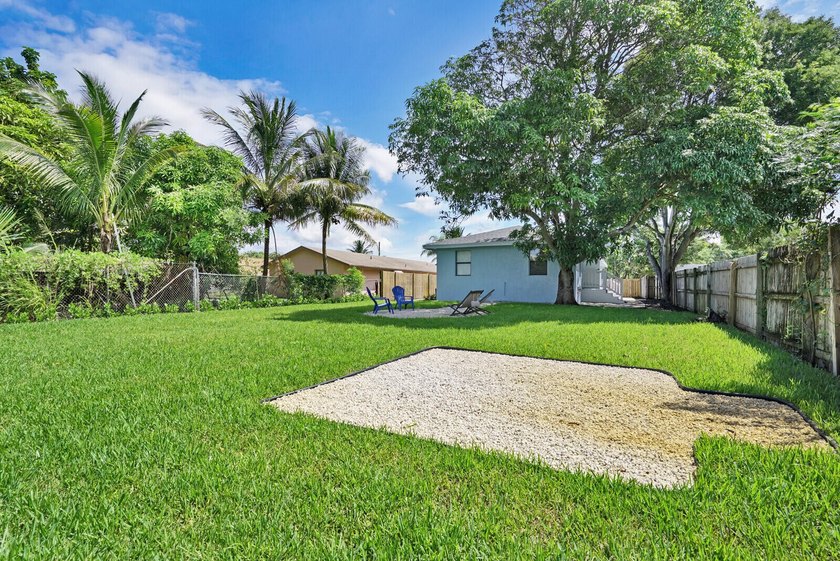 Rare opportunity to own a versatile investment property in the - photo 29