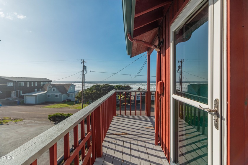 Charming, lovingly maintained Ocean View beach house in much - photo 10