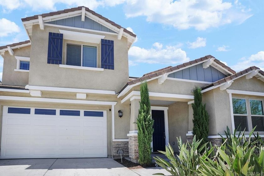 Welcome to 29847 Canary Wood Ct, a 2022-built Pulte home in the - photo 3