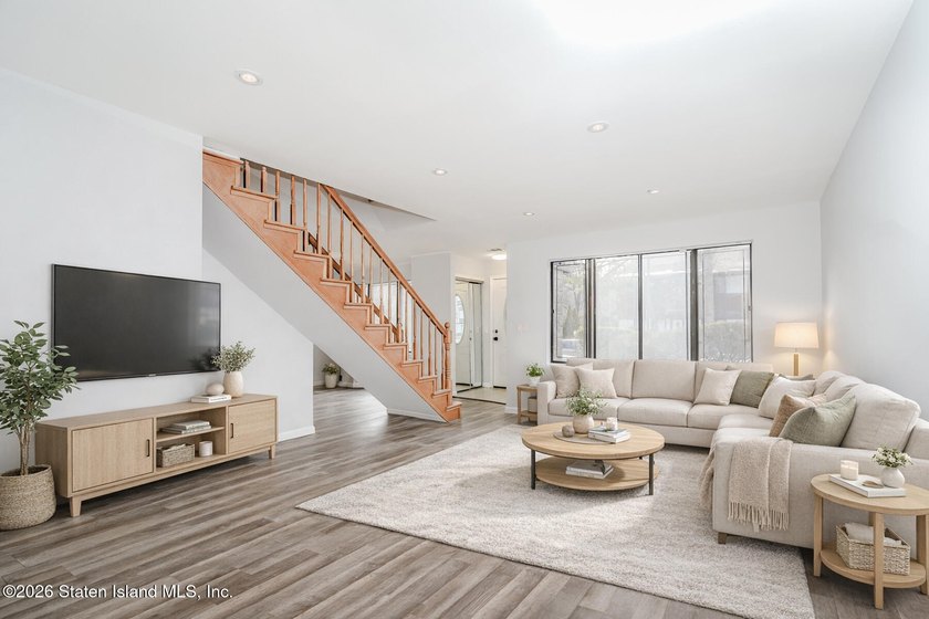 Welcome to The Oaks at Latourette, where comfort and convenience - photo 12