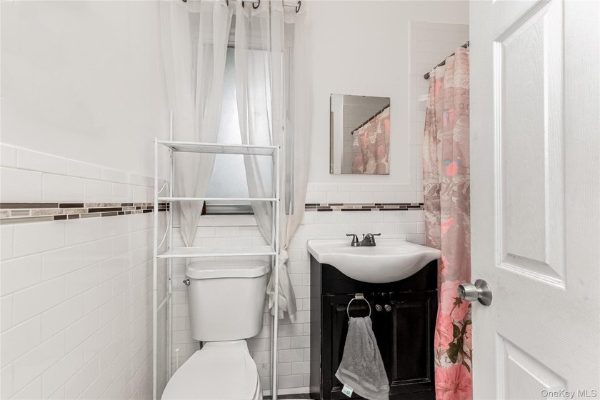 Located in the heart of Pelham Bay, 2810 Harrington Avenue is a - photo 7