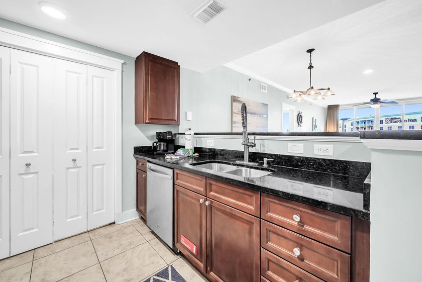A421 Waterscape- a fantastic spacious 2br/2.5bath super unit - photo 9