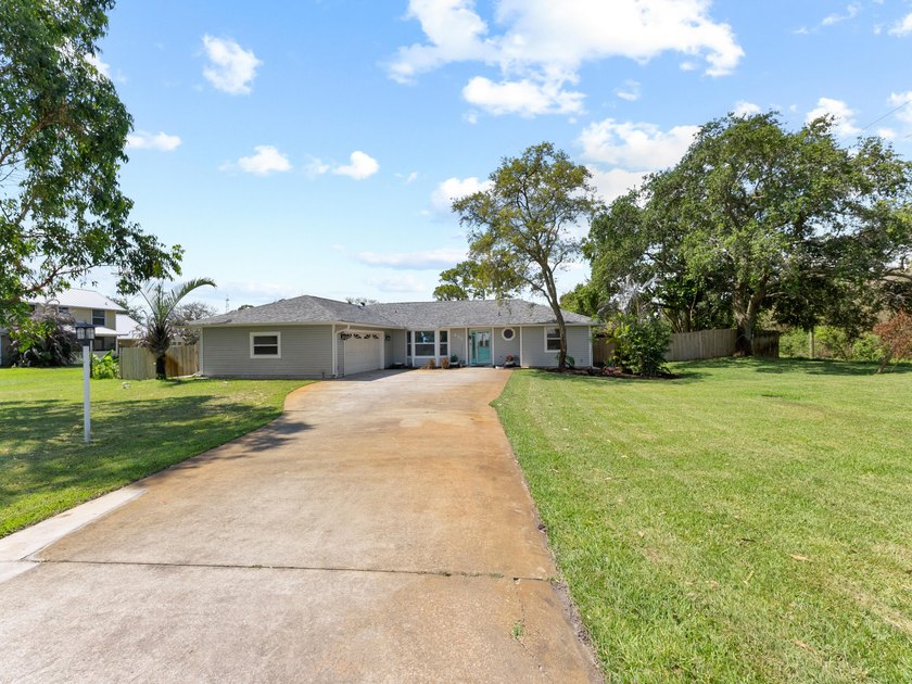 Only 40 homes in this community with low HOA! 2020 Roof + A/C - photo 31