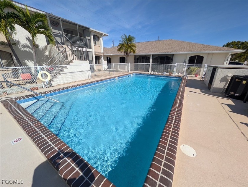JUST REDUCED $24,000! Well priced and truly move-in ready, this - photo 3