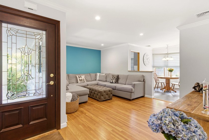 Welcome to this beautifully updated L-Shaped Ranch nestled in - photo 4
