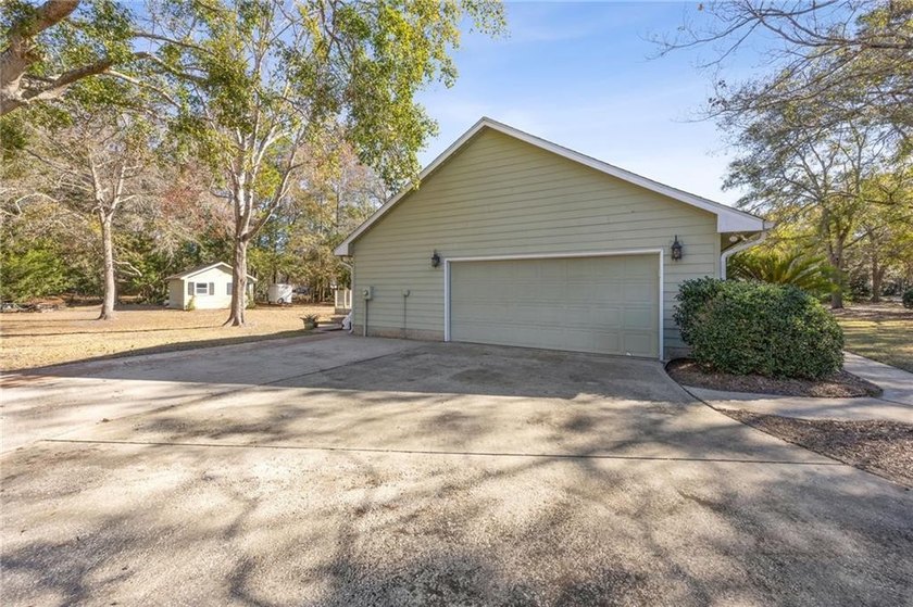 Warning: this house may cause spontaneous pool parties! Located - photo 45
