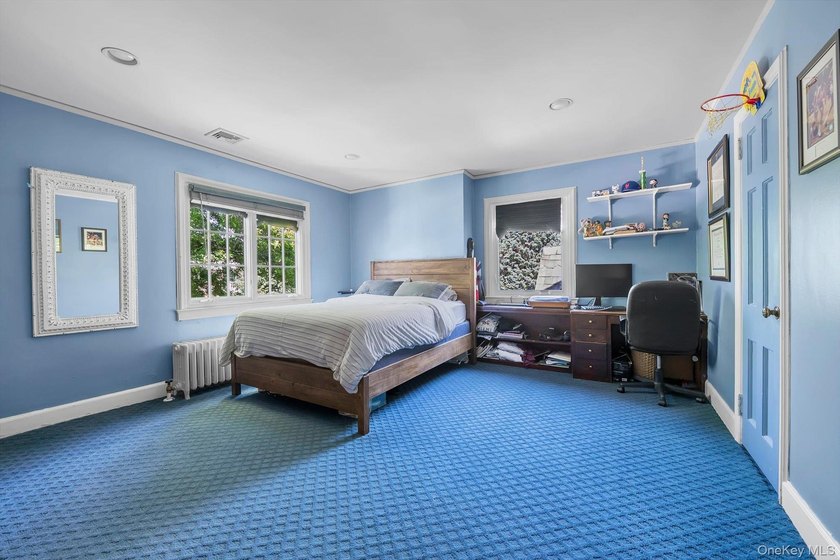 Village of Kensington. - Bright and Elegant Tudor Filled with - photo 22