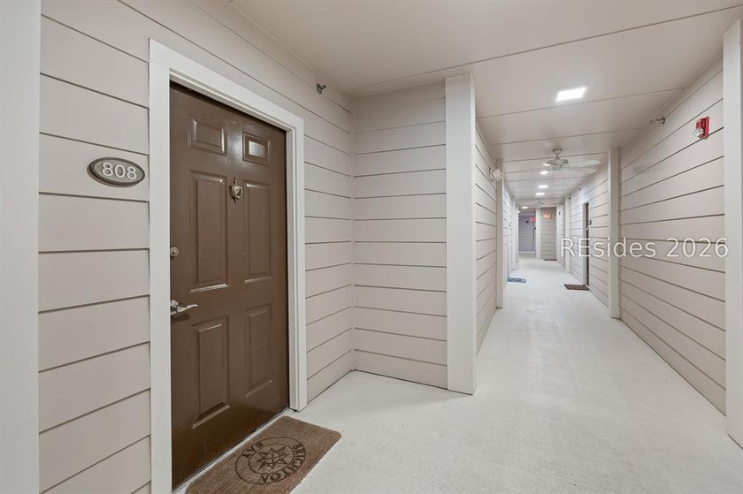 Well-appointed and ideally situated, this 1-bedroom, 1-bath - photo 3
