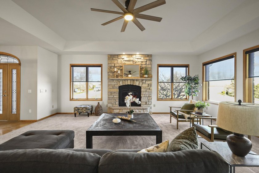 BRAND NEW ROOF! Welcome to this beautifully maintained 4-bedroom - photo 13