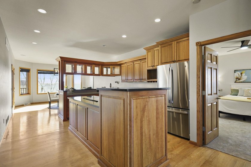 BRAND NEW ROOF! Welcome to this beautifully maintained 4-bedroom - photo 26