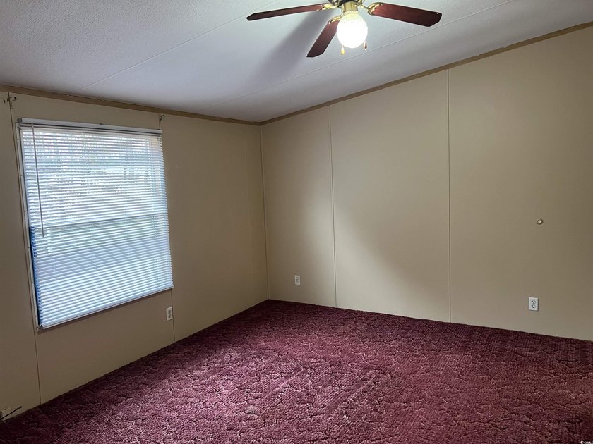 Quiet Living at it's Best! Remodeled 3Bed/ 2Bath Home with a - photo 15