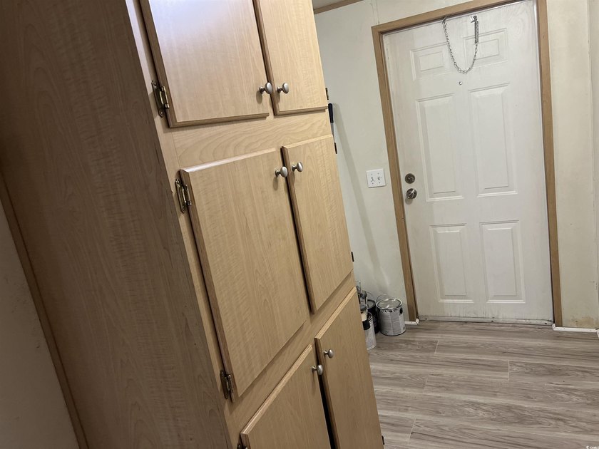 Quiet Living at it's Best! Remodeled 3Bed/ 2Bath Home with a - photo 26