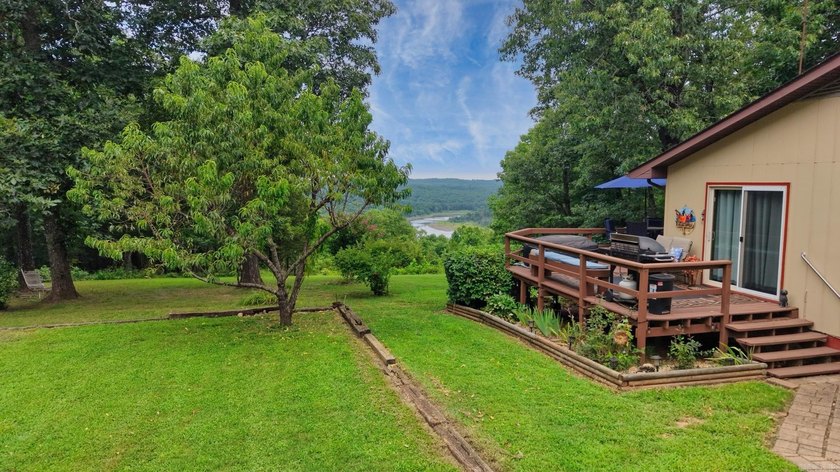Nearly 10 acres bordering the Corps, sunset views over Norfork - photo 33