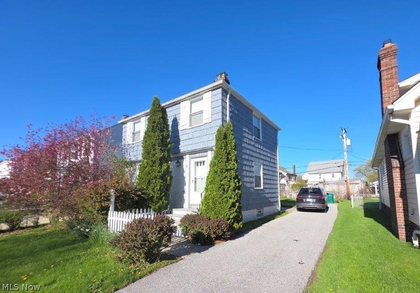 This charming, well-maintained single-family home in Euclid - photo 2