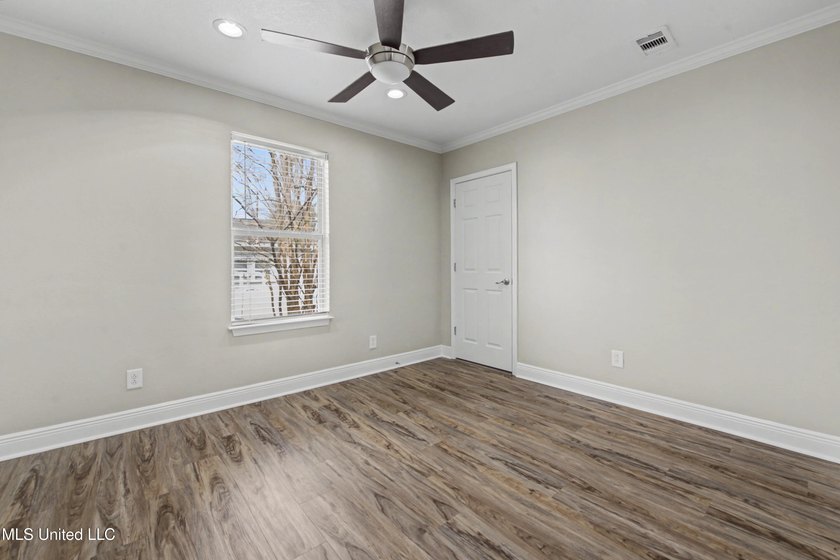 Welcome to South Pascagoula. This 3 bedroom 2 bath home also - photo 21