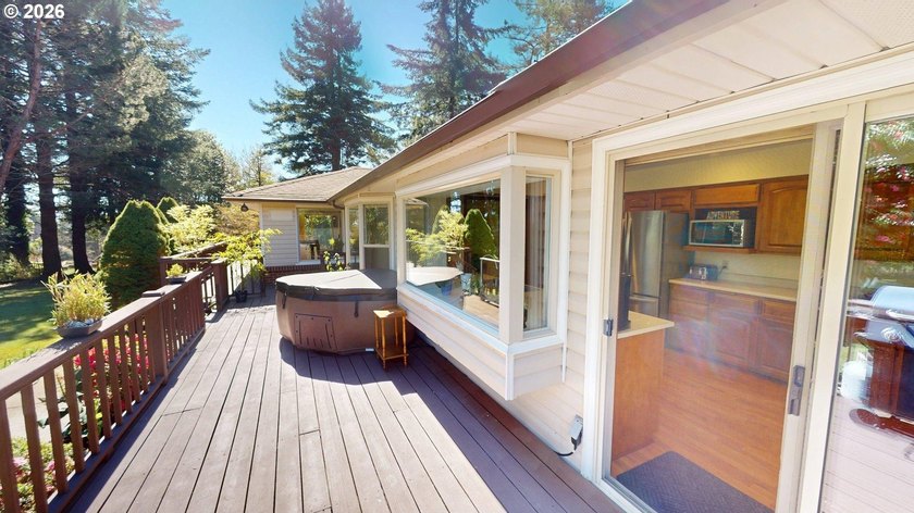 Beautiful Classic Ranch on 1.09 Private Acres - Timeless - photo 4