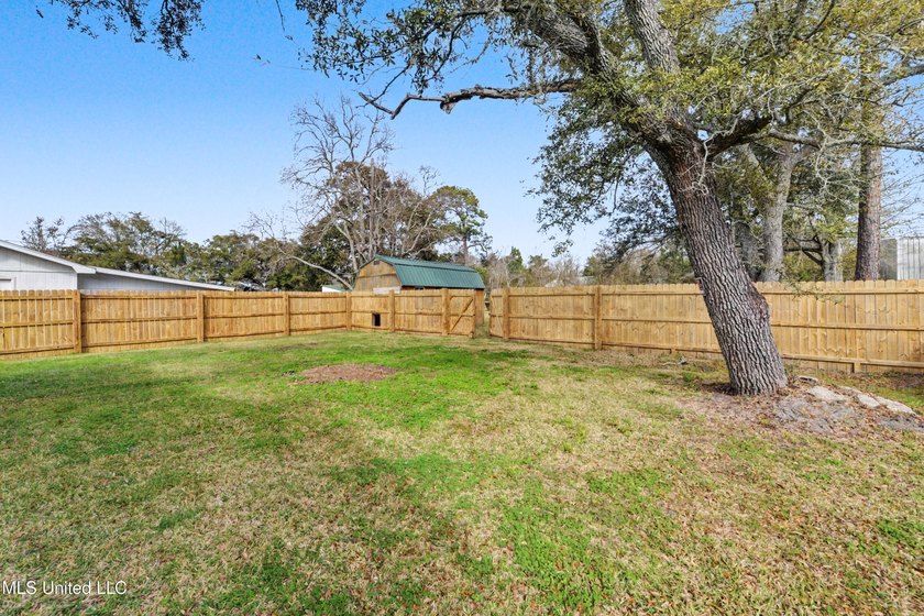 Welcome to South Pascagoula. This 3 bedroom 2 bath home also - photo 26