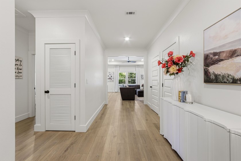 Welcome to Bear Creek, Freeport's premier gated community and - photo 3