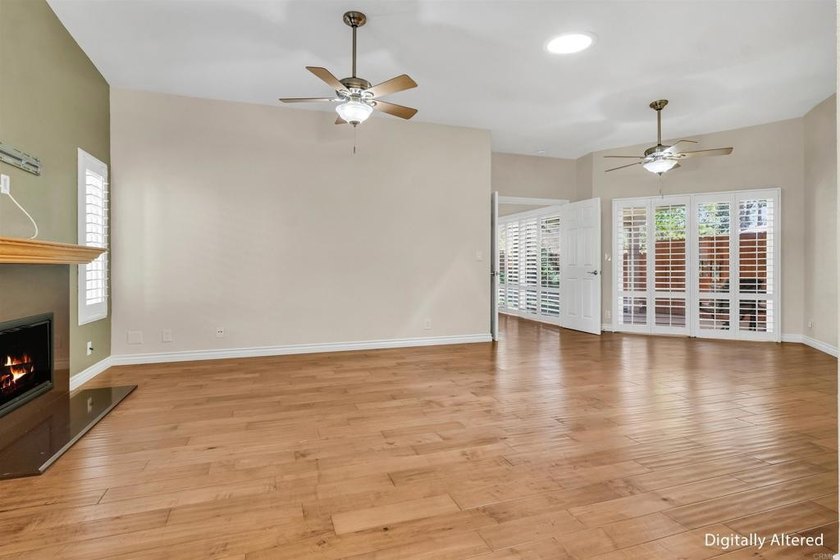 Beautiful single-story home located in *The Cottages*, one of - photo 5