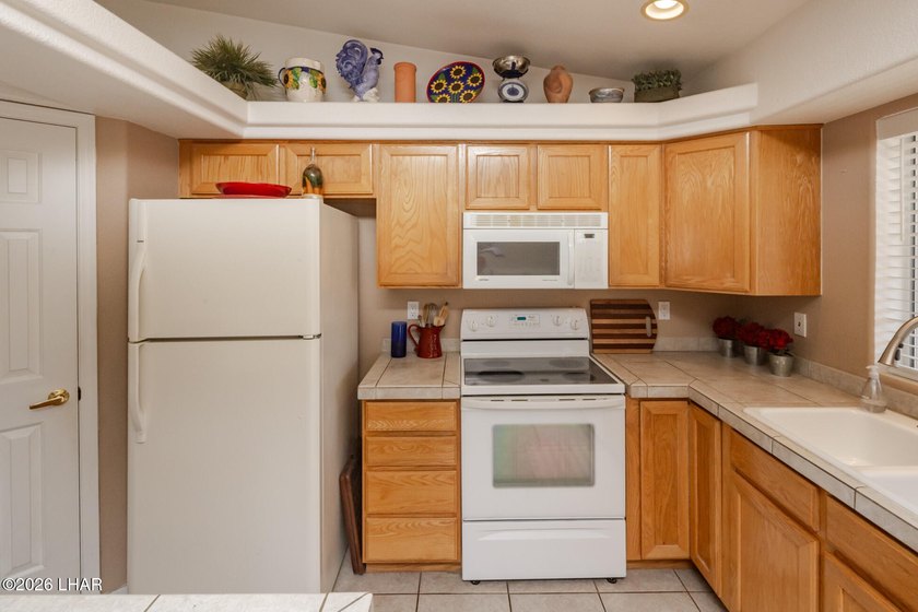 Well-maintained 3-bedroom, 2-bath home situated on a desirable - photo 17