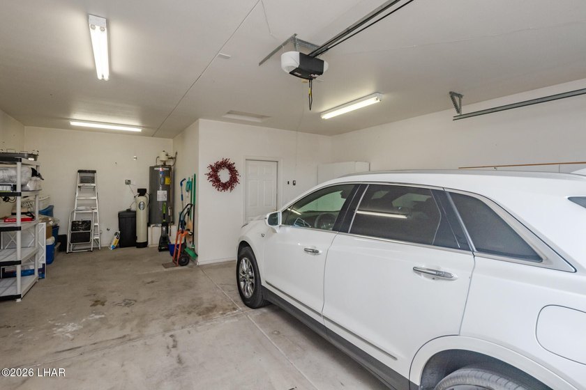 Well-maintained 3-bedroom, 2-bath home situated on a desirable - photo 33