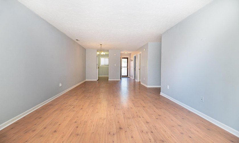 Welcome to coastal living in the desirable Shorewood community - photo 7